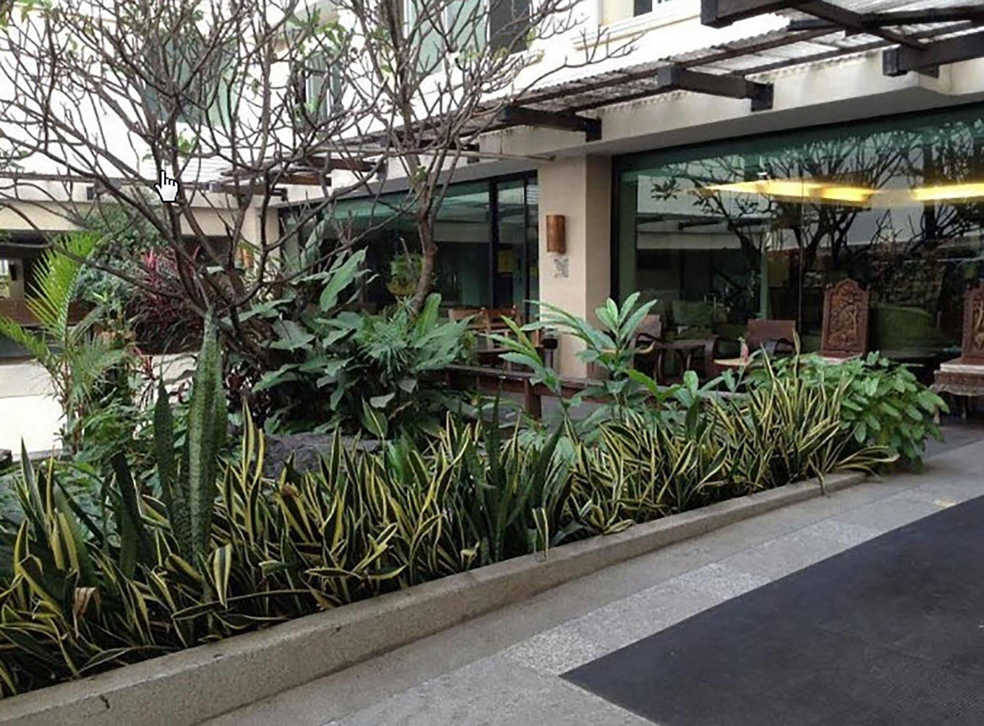 Royal Panerai Hotel Chiangmai Chiang Mai Exterior photo